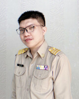 นายภากรณ์ ตั้งใจตรง