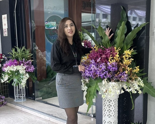 กองการเจ้าหน้าที่ขอแสดงความยินดีกับ นางสาวอรวรรณ ... พารามิเตอร์รูปภาพ 1
